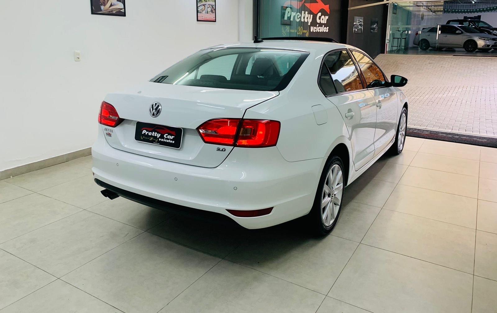 Volkswagen Jetta /VW  2.0 2014